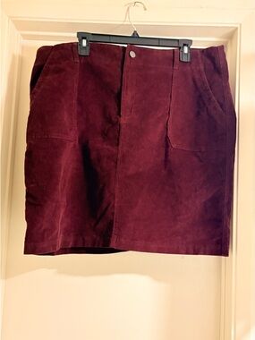 32 Degrees Burgundy Corduroy Mini Skirt